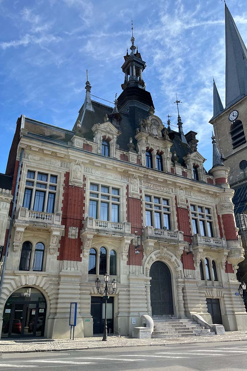 Etude Leleu – la mairie de Solesmes Etude Leleu - la mairie de Solesmes